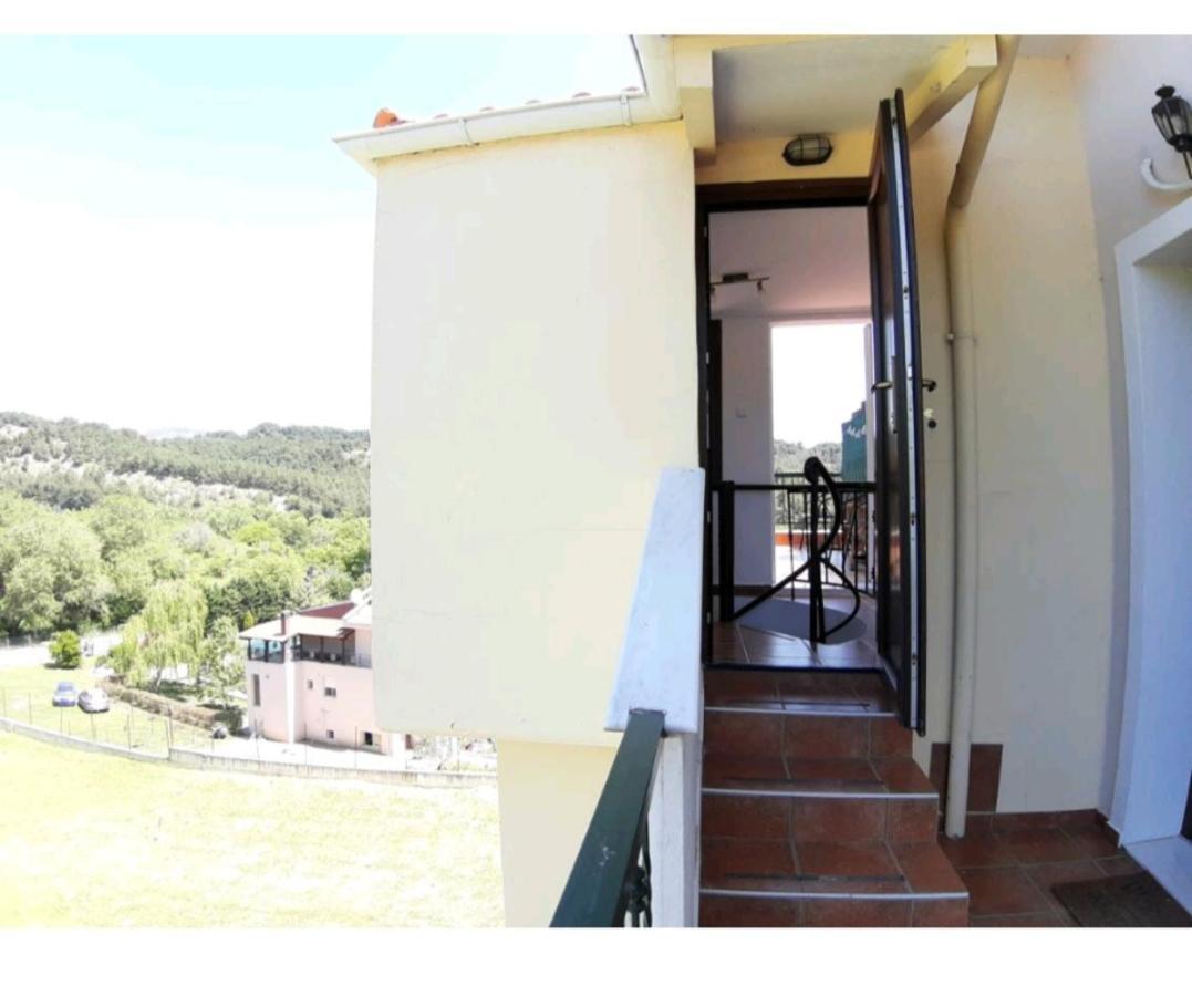 Studio Acropolis Serres Next To Center Luaran gambar