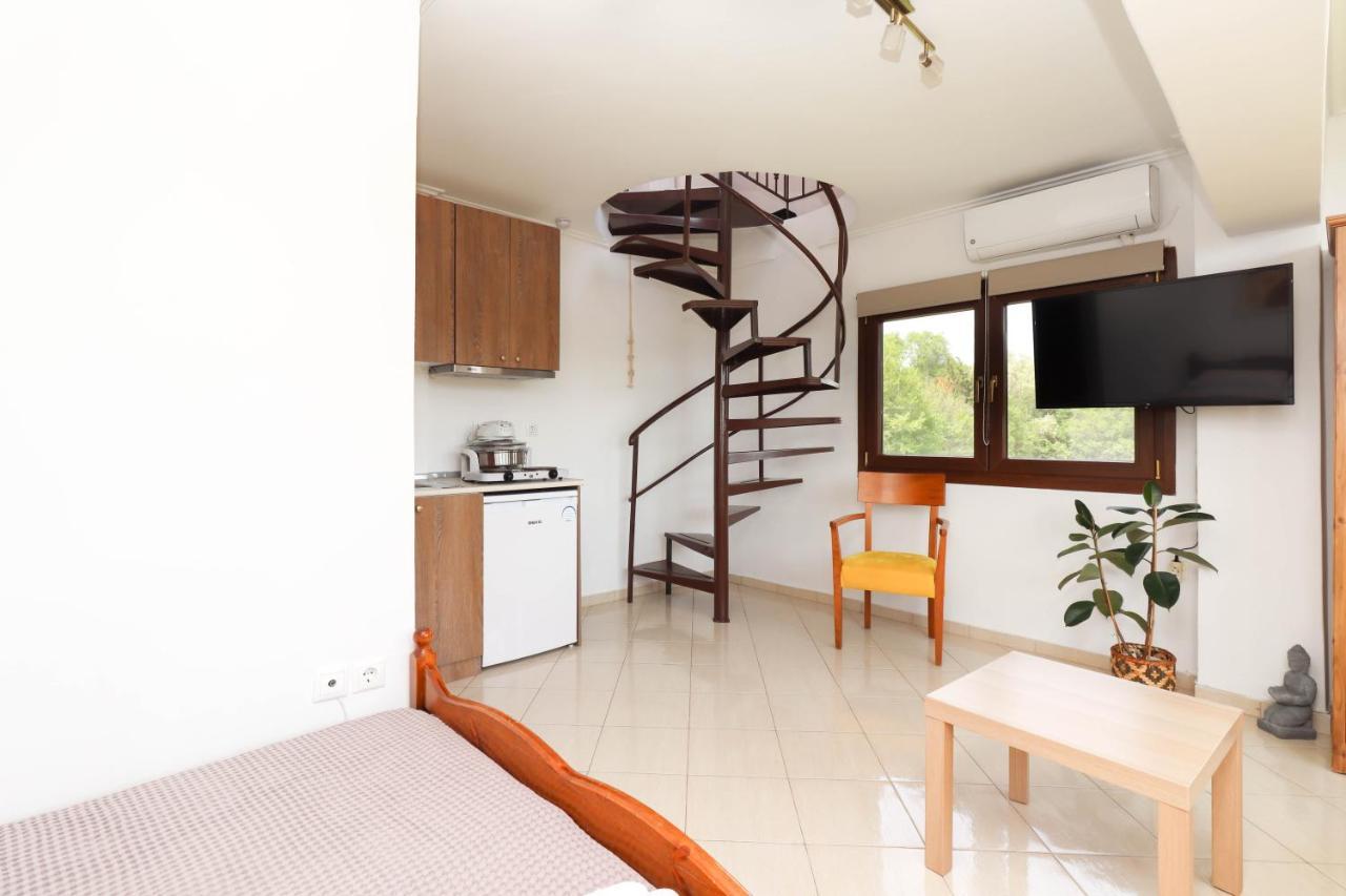 Studio Acropolis Serres Next To Center Luaran gambar