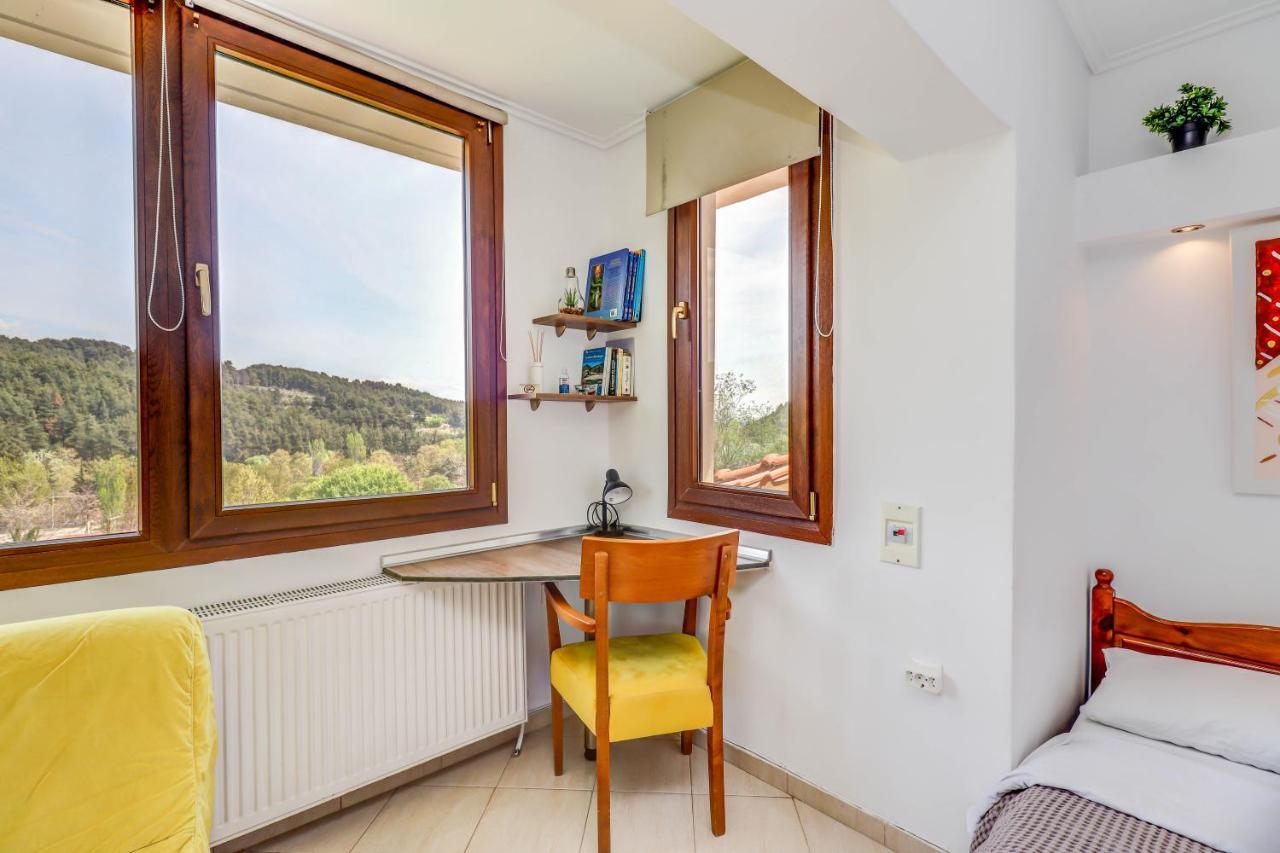 Studio Acropolis Serres Next To Center Luaran gambar