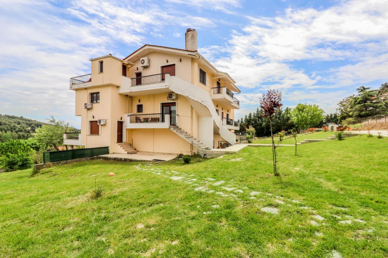 Studio Acropolis Serres Next To Center Luaran gambar