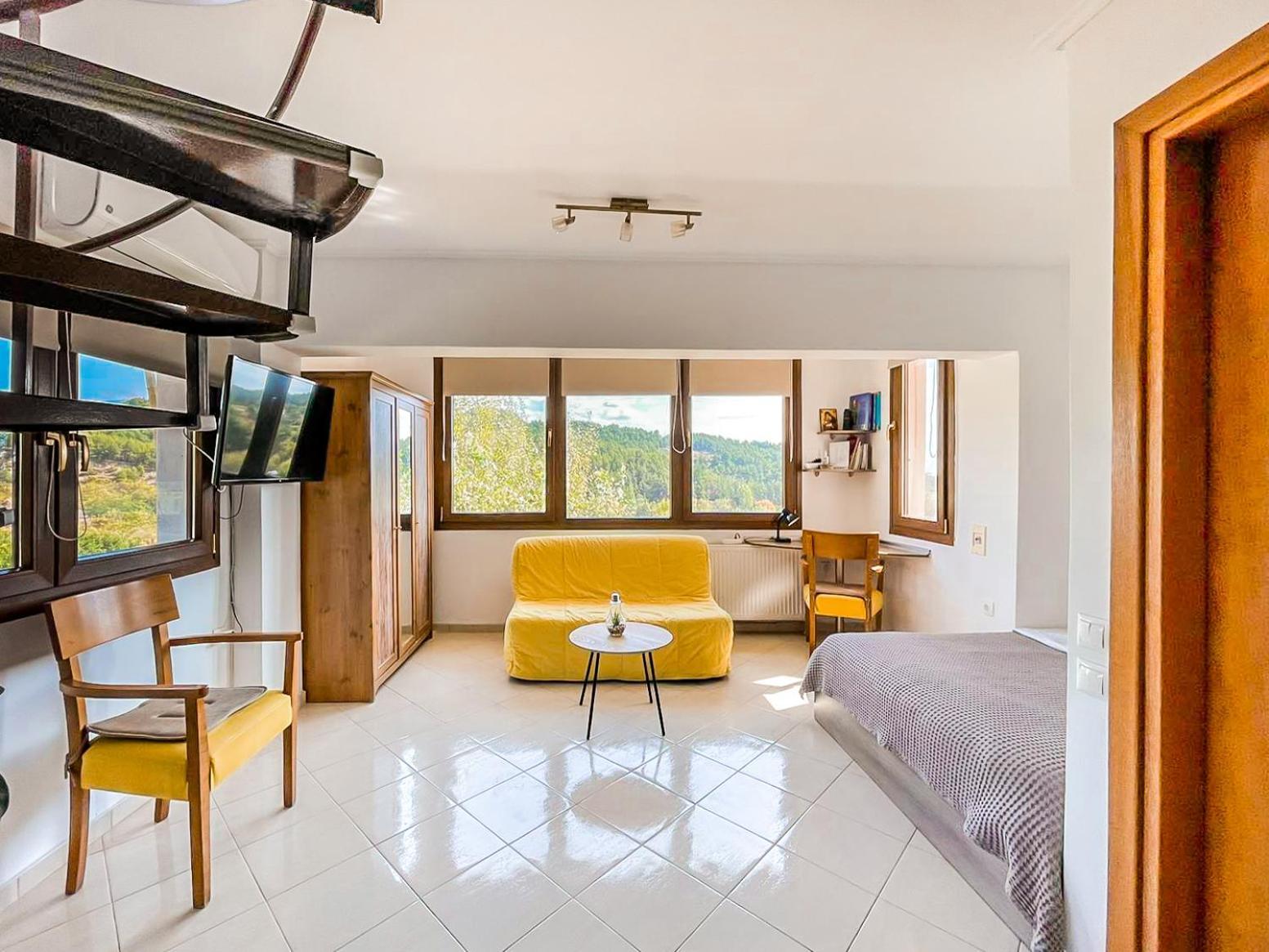 Studio Acropolis Serres Next To Center Luaran gambar